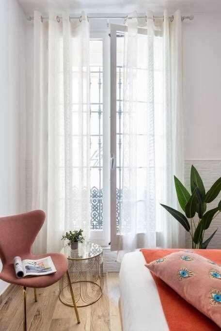 Monkeys Apartments 7Revueltas Deluxe เซบีญา ภายนอก รูปภาพ