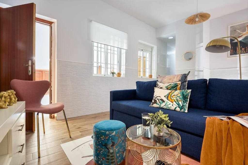 Monkeys Apartments 7Revueltas Deluxe เซบีญา ภายนอก รูปภาพ
